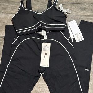 ALO Yoga Black Sports Bra with Leggings (Brand New)
